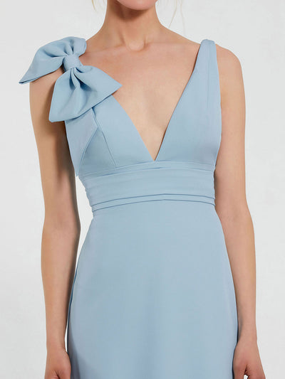 Sleeveless V Neck Bow Detail Mermaid Gown
